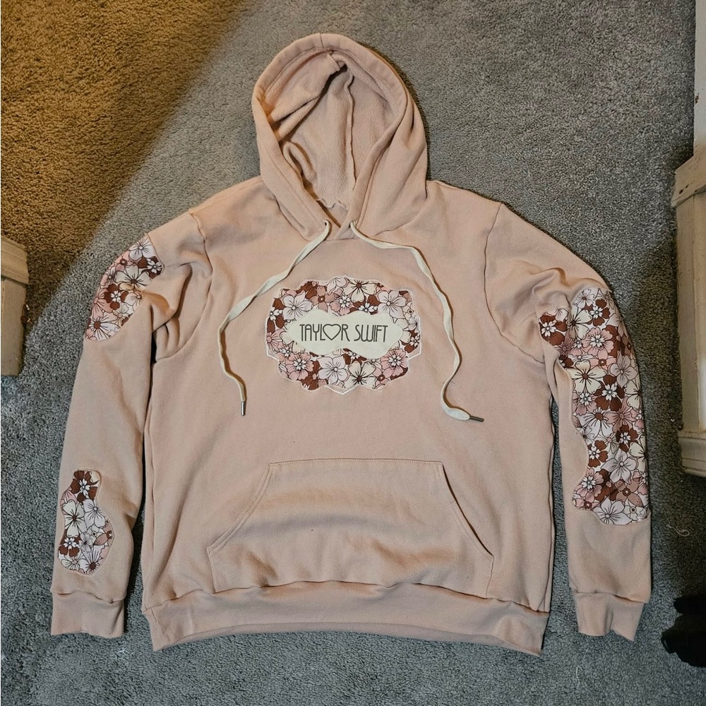 Floral Graphic Hoodie